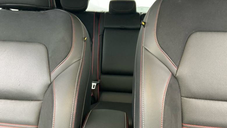 Renault Arkana 1.6 E-TECH Hybrid 145 R.S. Line 5dr Auto Hybrid Estate